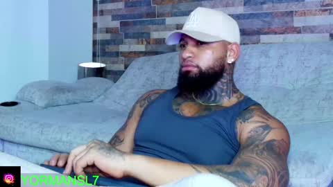 Snapshot of zain_diesel7 chatting on 17, 10, 2025 INSTAGRAM yormanfit7 online show from 17, 10, 2025