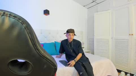 Zaira Angel online show from 30, 10, 2025