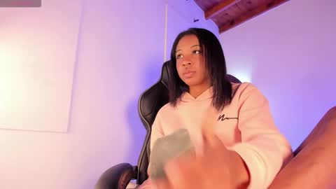 Zaira online show from 27, 11, 2025