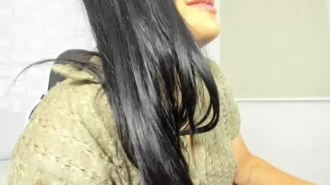 Snapshot of zakia_relish chatting on 30, 5, 2026 Z A K I A online show from 30, 5, 2026