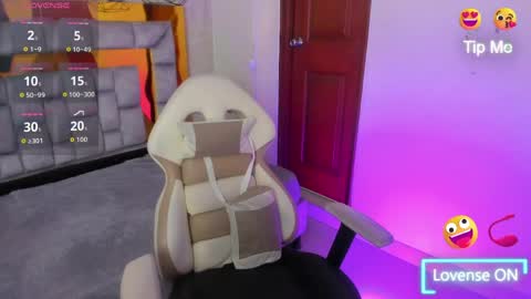   online show from 19, 5, 2026