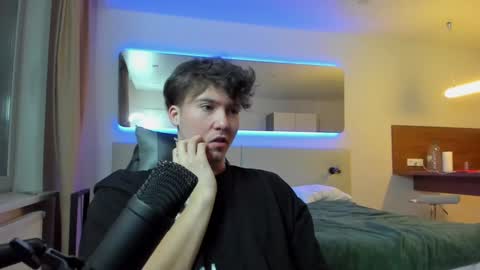 zander003 online show from 5, 1, 2025