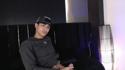 Zander online show from 1, 3, 2025