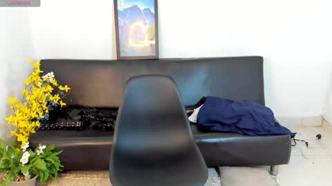 Snapshot of zane_lux chatting on 10, 4, 2026 Zane Lux online show from 10, 4, 2026