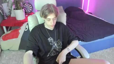 Snapshot of zane_steele chatting on 18, 4, 2026 Kel online show from 18, 4, 2026
