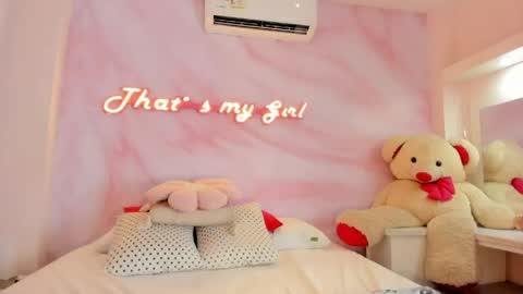 Snapshot of zara_holly_ chatting on 15, 5, 2026 Zara online show from 15, 5, 2026