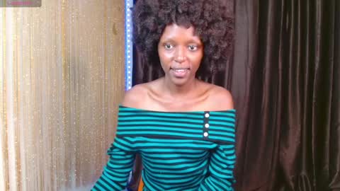 Snapshot of zara_lae chatting on 8, 3, 2025 nicky online show from 8, 3, 2025