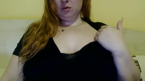 Snapshot of zara_red chatting on 24, 2, 2025 Kate. if im not here im here foxy red333 online show from 24, 2, 2025