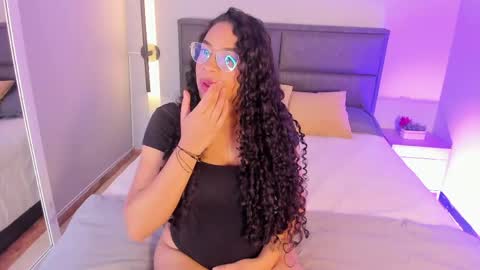 Snapshot of zara_rose__ chatting on 7, 5, 2026 Zara Rose online show from 7, 5, 2026