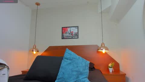 Zara  online show from 5, 12, 2025