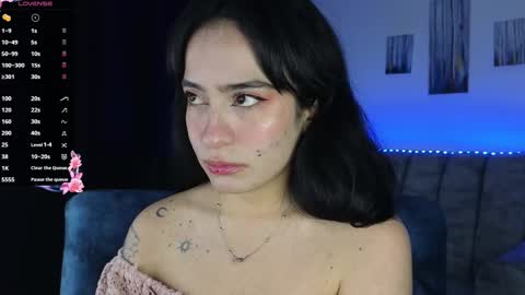 Snapshot of zaradames_ chatting on 30, 10, 2025 zaradames_ online show from 30, 10, 2025