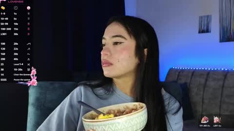 Snapshot of zaradames_ chatting on 30, 11, 2025 zaradames_ online show from 30, 11, 2025