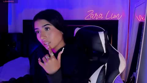 Snapshot of zaralim chatting on 16, 11, 2025 Zara Lim online show from 16, 11, 2025