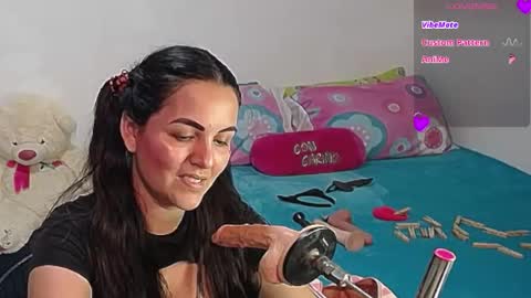 Snapshot of zaraluxx chatting on 25, 6, 2026 zaraluxx online show from 25, 6, 2026