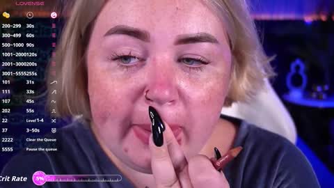 Snapshot of zarareign_ chatting on 13, 9, 2025 Lola online show from 13, 9, 2025