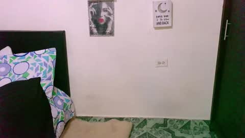 Snapshot of zaray_45bella chatting on 8, 11, 2025 zaray online show from 8, 11, 2025