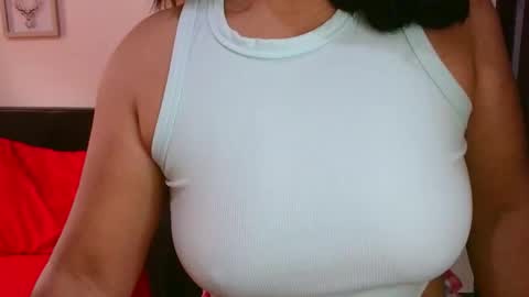 Snapshot of zaray_45bella chatting on 16, 11, 2025 zaray online show from 16, 11, 2025