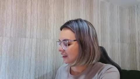 Snapshot of zarcasutra_t chatting on 14, 5, 2026 Isabella online show from 14, 5, 2026