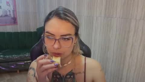 Snapshot of zarcasutra_t chatting on 1, 6, 2026 Isabella online show from 1, 6, 2026