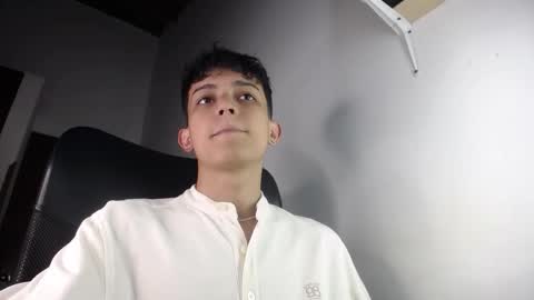 Snapshot of zarekneo chatting on 11, 9, 2025 Zarek online show from 11, 9, 2025