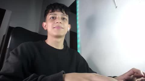 Snapshot of zarekneo chatting on 1, 10, 2025 Zarek online show from 1, 10, 2025