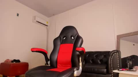 Snapshot of zasha_kleyton69 chatting on 18, 1, 2026 Zasha online show from 18, 1, 2026