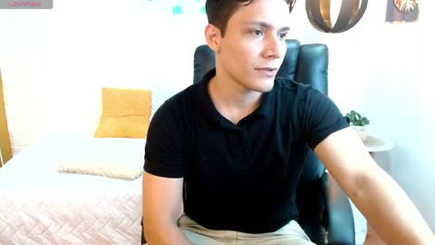 Snapshot of zayn_clausen chatting on 16, 4, 2026 zayn_clausen online show from 16, 4, 2026