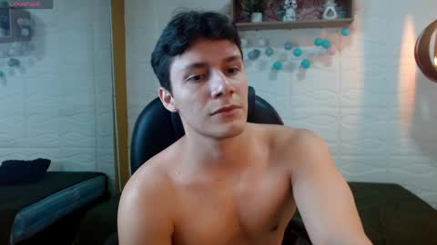 Snapshot of zayn_clausen chatting on 2, 5, 2026 zayn_clausen online show from 2, 5, 2026