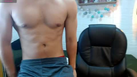 Snapshot of zayn_clausen chatting on 14, 5, 2026 zayn_clausen online show from 14, 5, 2026