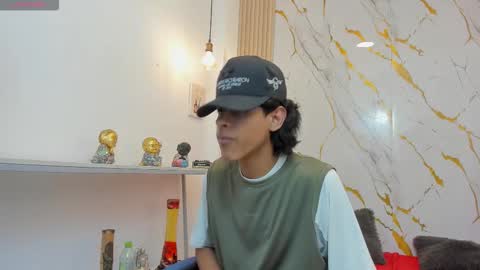 Snapshot of zayn_fox32 chatting on 25, 3, 2026 Zayn online show from 25, 3, 2026