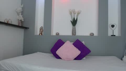 Karolyne online show from 27, 2, 2025