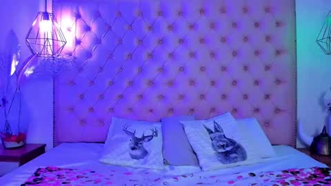 Snapshot of zean_lee chatting on 23, 3, 2026 Karolyne online show from 23, 3, 2026