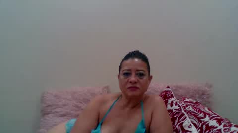 Snapshot of zebella02 chatting on 12, 2, 2025 zebella02 online show from 12, 2, 2025