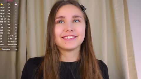 Snapshot of zeldaes chatting on 19, 12, 2025 Emilia online show from 19, 12, 2025