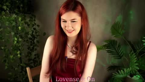 Snapshot of zeldaes chatting on 27, 4, 2026 Emilia online show from 27, 4, 2026