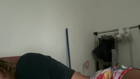 Snapshot of zellaxobella chatting on 10, 9, 2025 zellaxobella online show from 10, 9, 2025