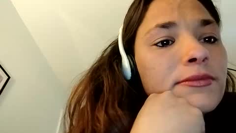 Snapshot of zellelajay2009 chatting on 11, 2, 2025 KENDAL Kaylee online show from 11, 2, 2025