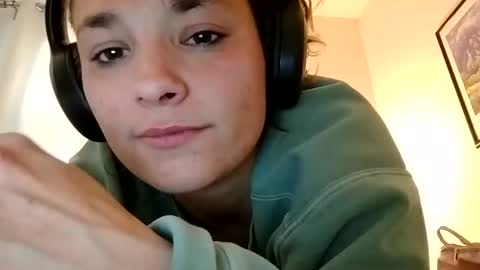 Snapshot of zellelajay2009 chatting on 13, 2, 2025 KENDAL Kaylee online show from 13, 2, 2025
