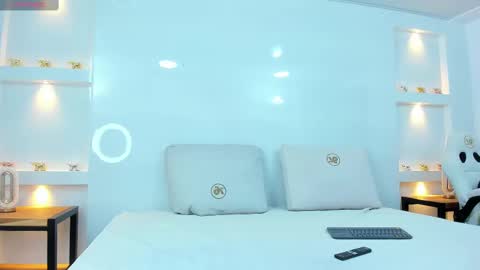 Zenda Evans online show from 14, 2, 2025