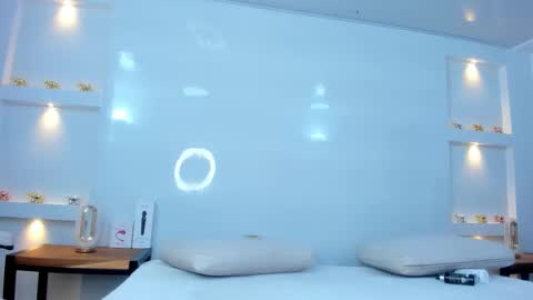 Zenda Evans online show from 29, 10, 2025