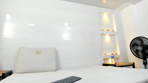 Zenda Evans online show from 4, 2, 2026