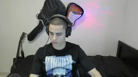 Snapshot of zenhzu chatting on 31, 12, 2024 zenzhu online show from 31, 12, 2024