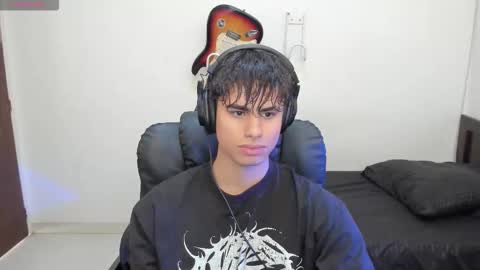 Snapshot of zenhzu chatting on 14, 11, 2025 zenzhu online show from 14, 11, 2025