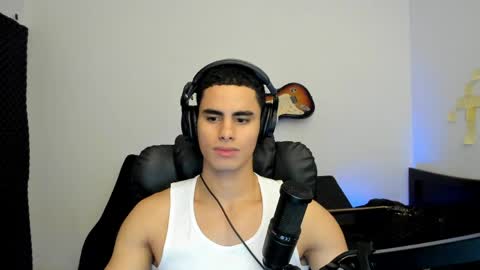 Snapshot of zenhzu chatting on 10, 4, 2026 zenzhu online show from 10, 4, 2026