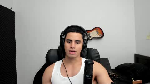 Snapshot of zenhzu chatting on 12, 4, 2026 zenzhu online show from 12, 4, 2026