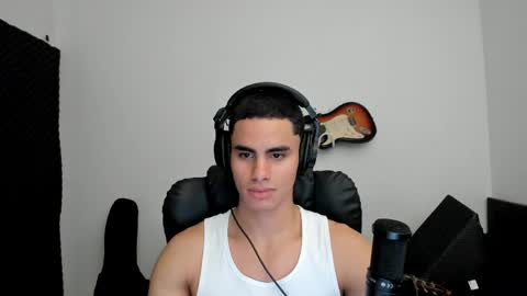 Snapshot of zenhzu chatting on 12, 4, 2026 zenzhu online show from 12, 4, 2026