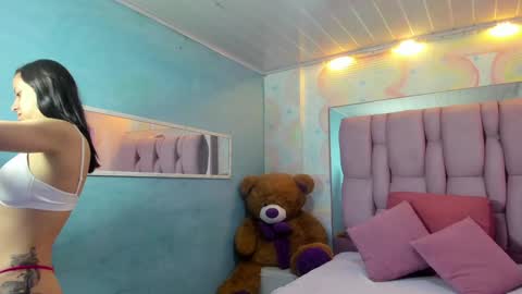 ZEPHYRA ANGELS online show from 5, 1, 2025