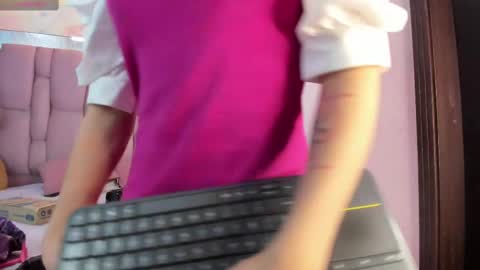 ZEPHYRA ANGELS online show from 3, 3, 2025