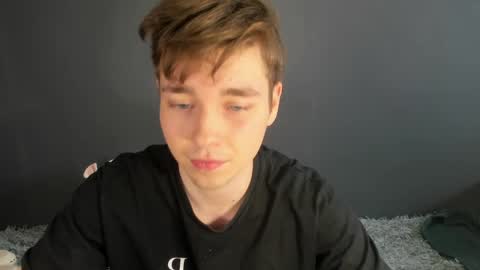 Snapshot of zeriixx chatting on 5, 4, 2026 Ethan online show from 5, 4, 2026