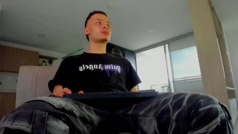 zeus online show from 3, 11, 2025